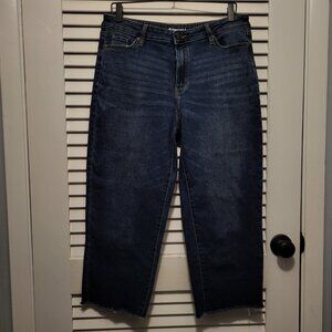 Sonoma Women's Straight Crop Denim Jeans size 14P Short w/raw distressed hem EUC
